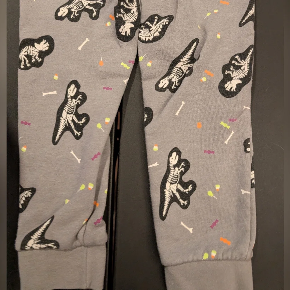 Cat & Jack Toddler Boy Halloween Dino Shirt & Pant Set in Size 4T